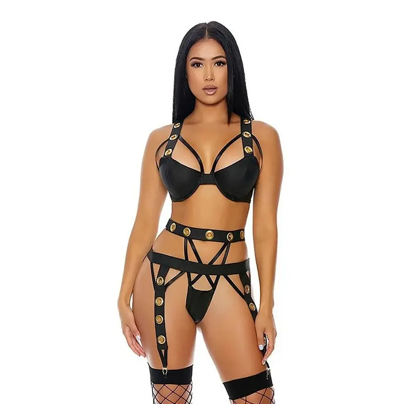 Caged Babe Forplay