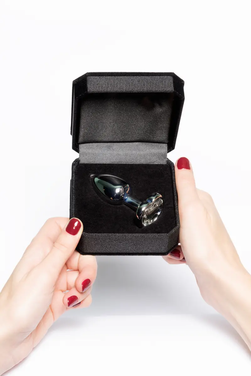 RIMBA - HEART SHAPED STEEL PLUG WITH CRYSTAL