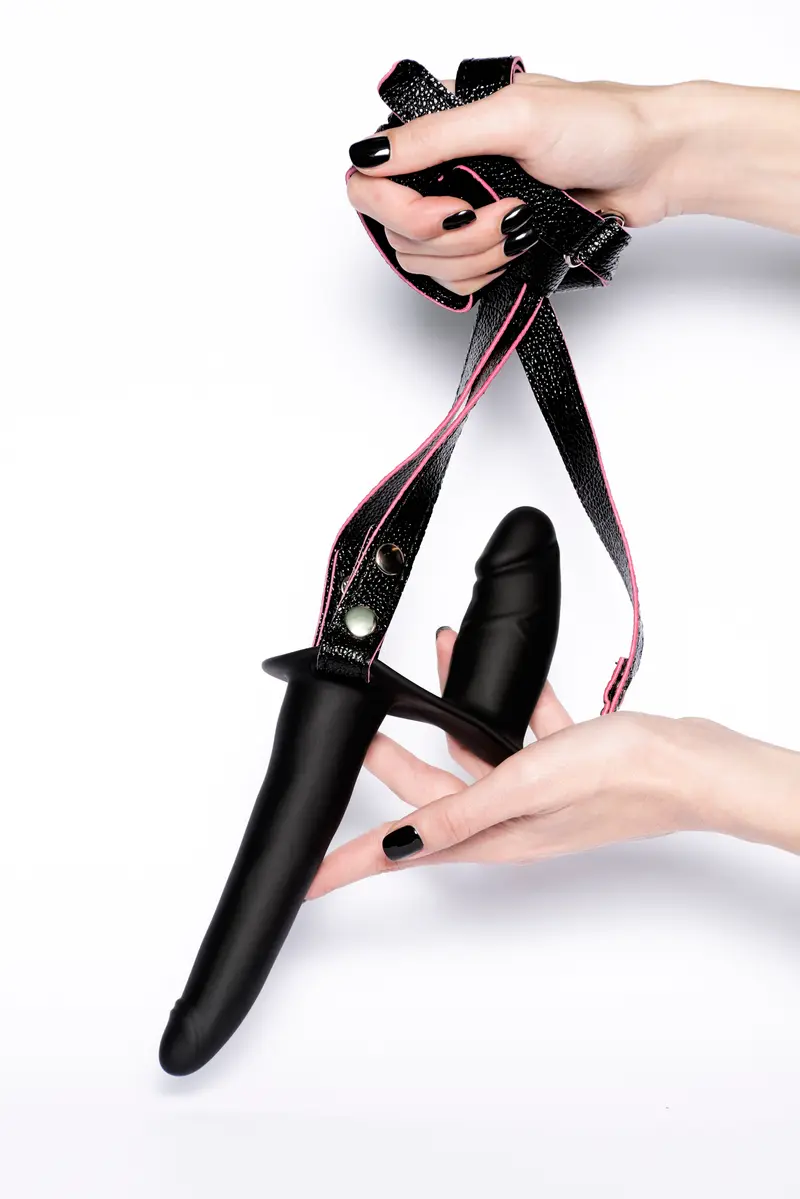 STRAP-ON WITH DOUBLE DILDO